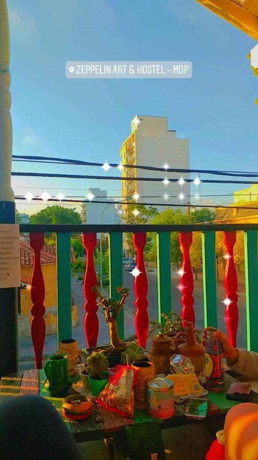 מר דל פלאטה Zeppelin Art-Hostel מראה חיצוני תמונה